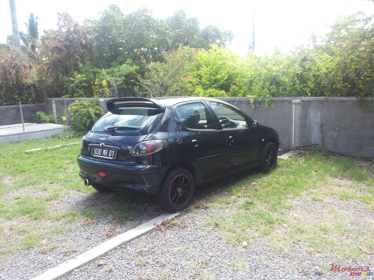 2001' Peugeot 206 photo #1