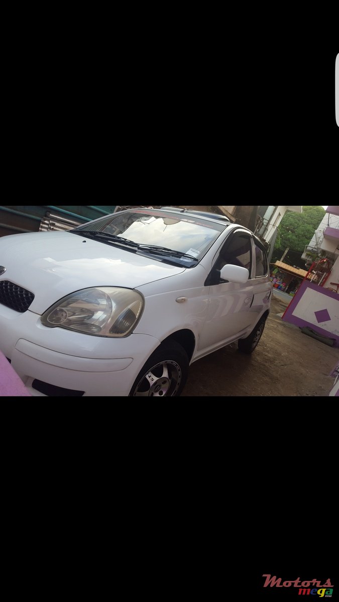 2002' Toyota photo #1