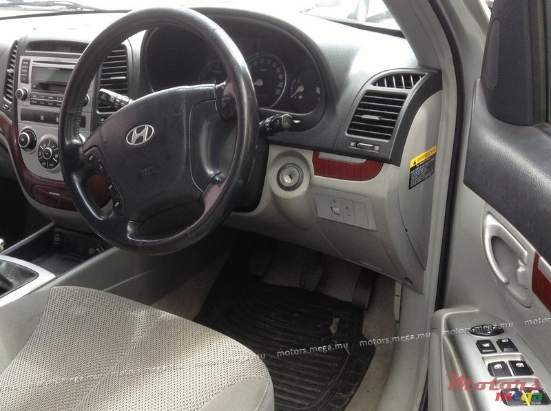 2006' Hyundai Santa Fe photo #4