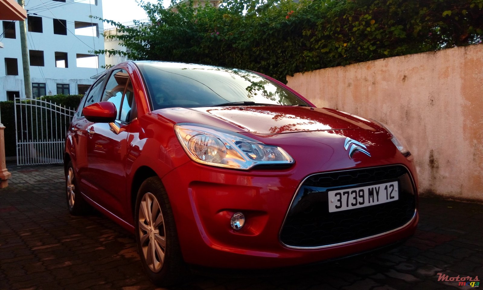 2012' Citroen C3 photo #1