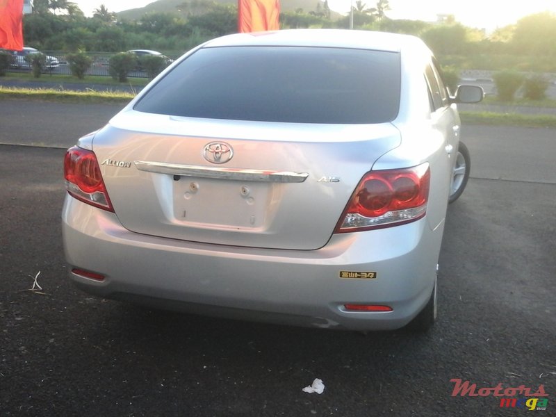 2012' Toyota Allion photo #2