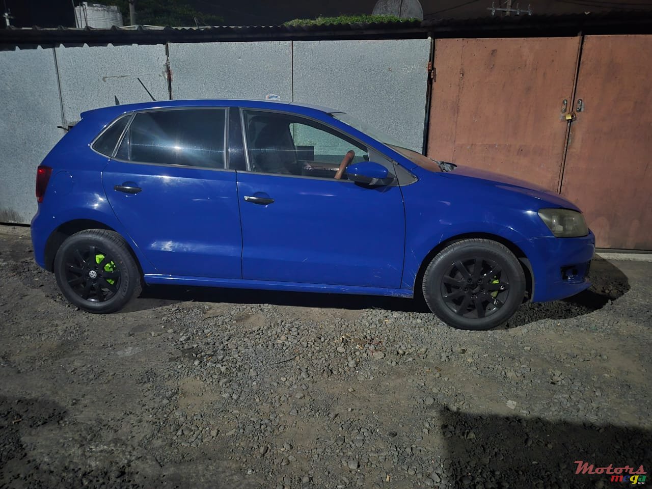 2010' Volkswagen Polo photo #1