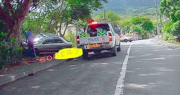 Accident de la route: Un septuagénaire meurt après avoir percuté un arbre