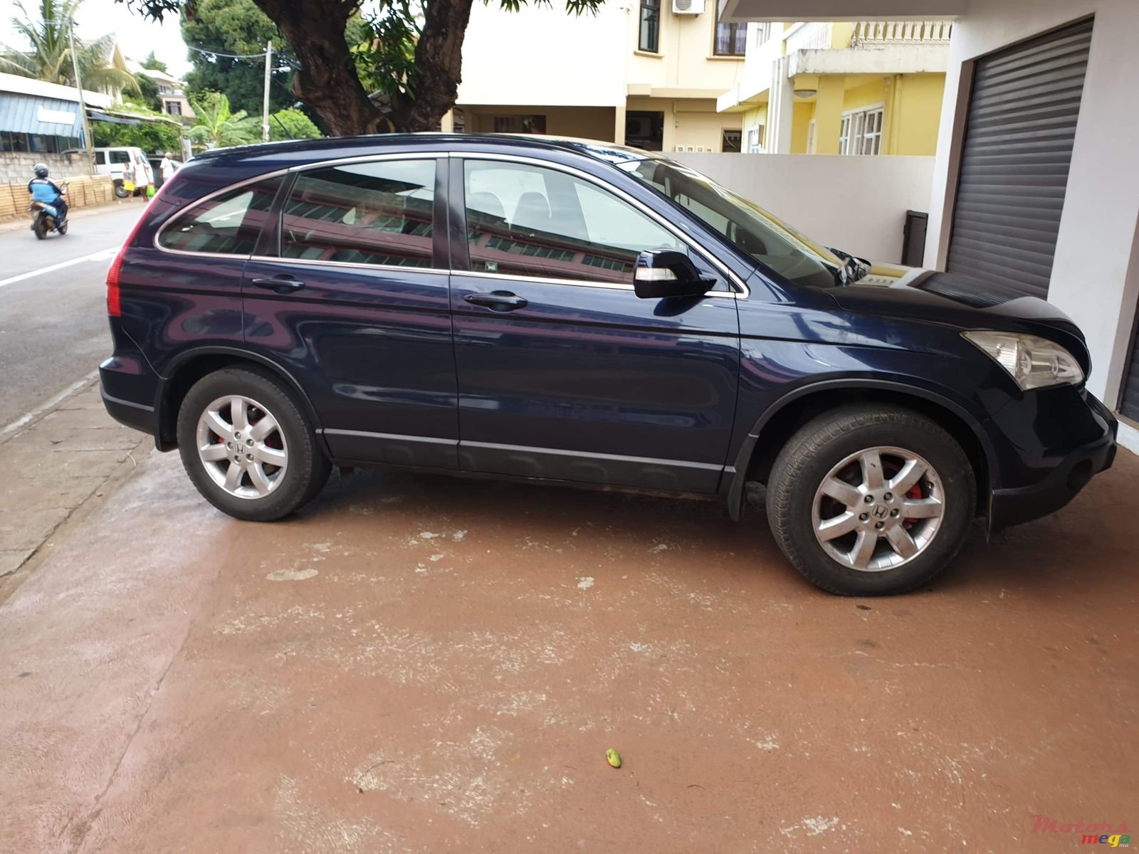 2008' Honda CR-V photo #1