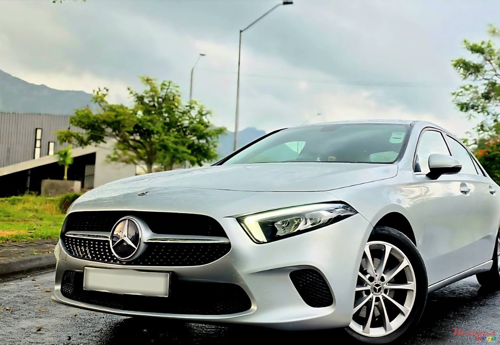 2020' Mercedes-Benz A 200 photo #1