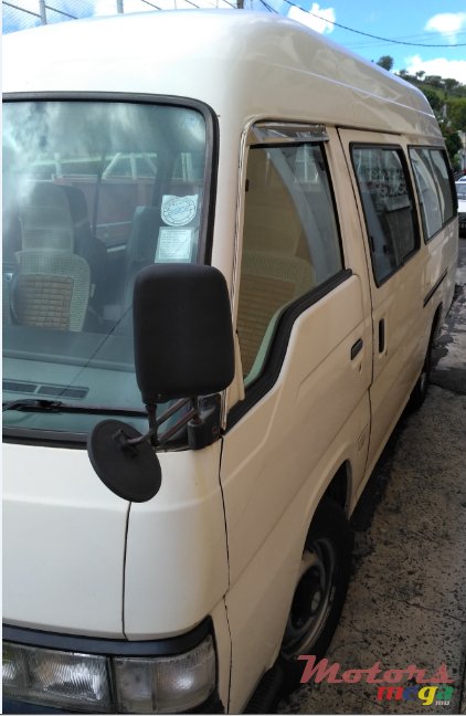 2000' Nissan photo #1