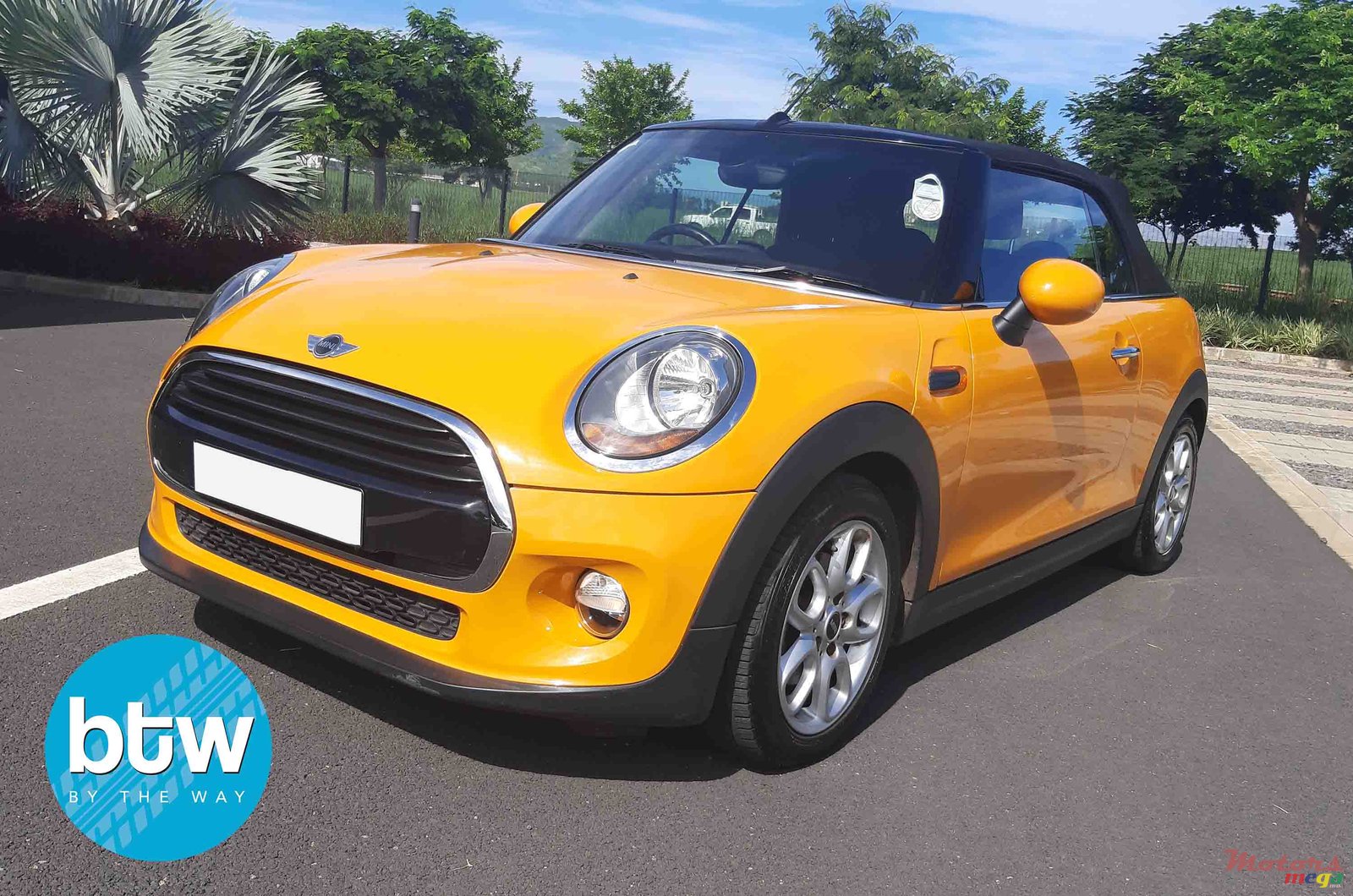 2016' MINI Cooper photo #2