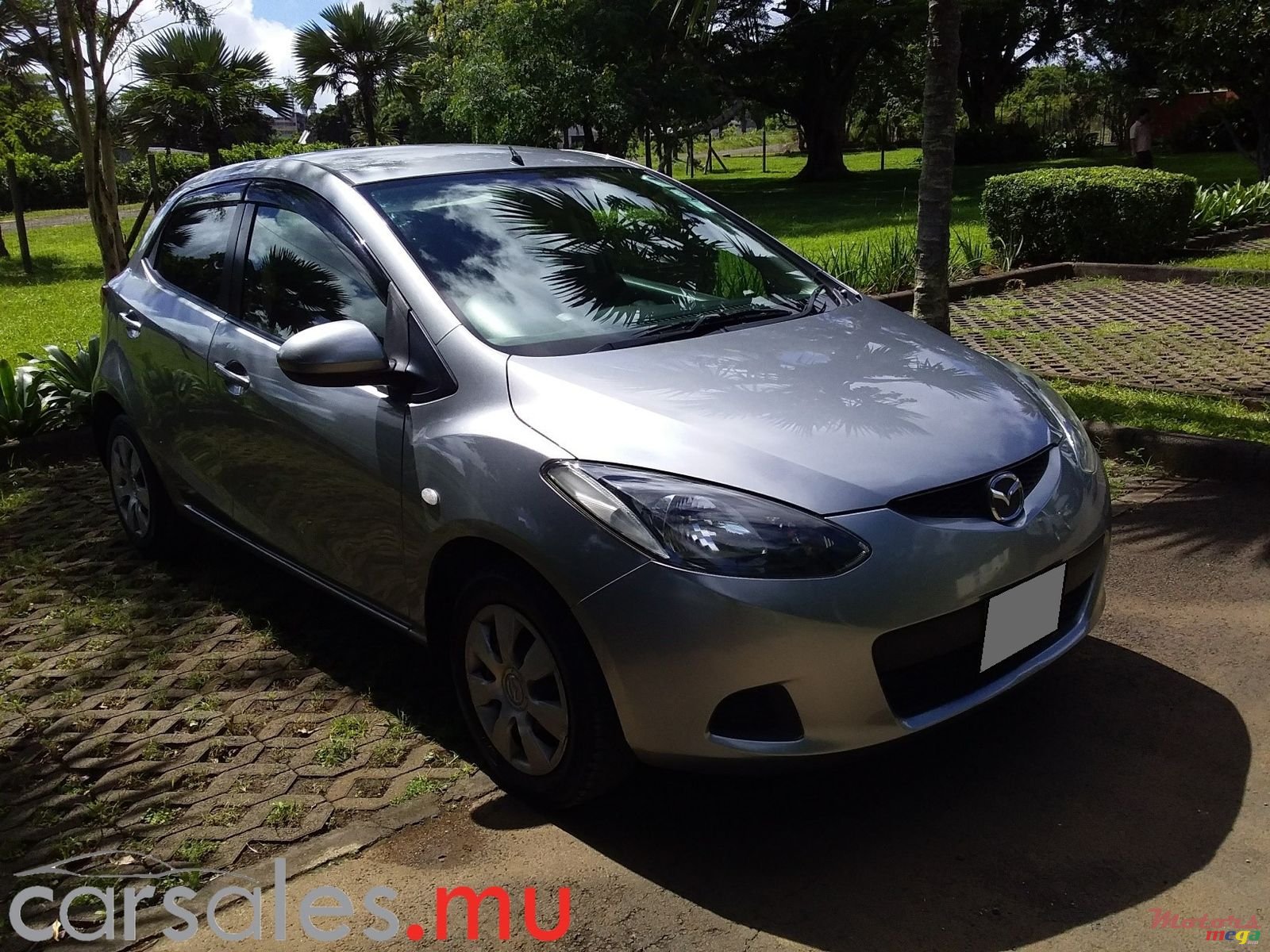2010' Mazda Demio photo #1