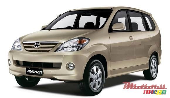 2010' Toyota Avanza photo #1