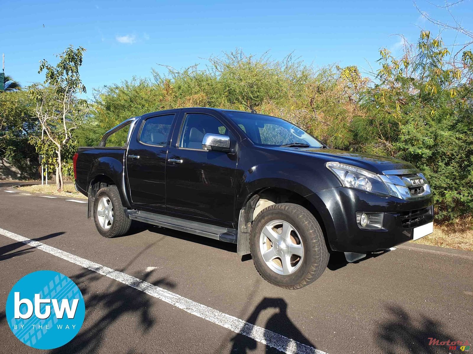 2015' Isuzu KB Series 300 2WD photo #1