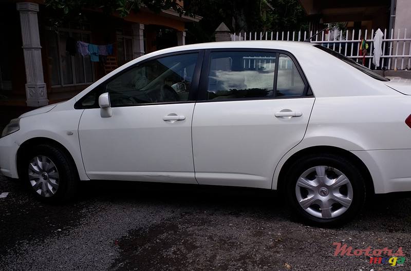 2007' Nissan Tiida photo #4