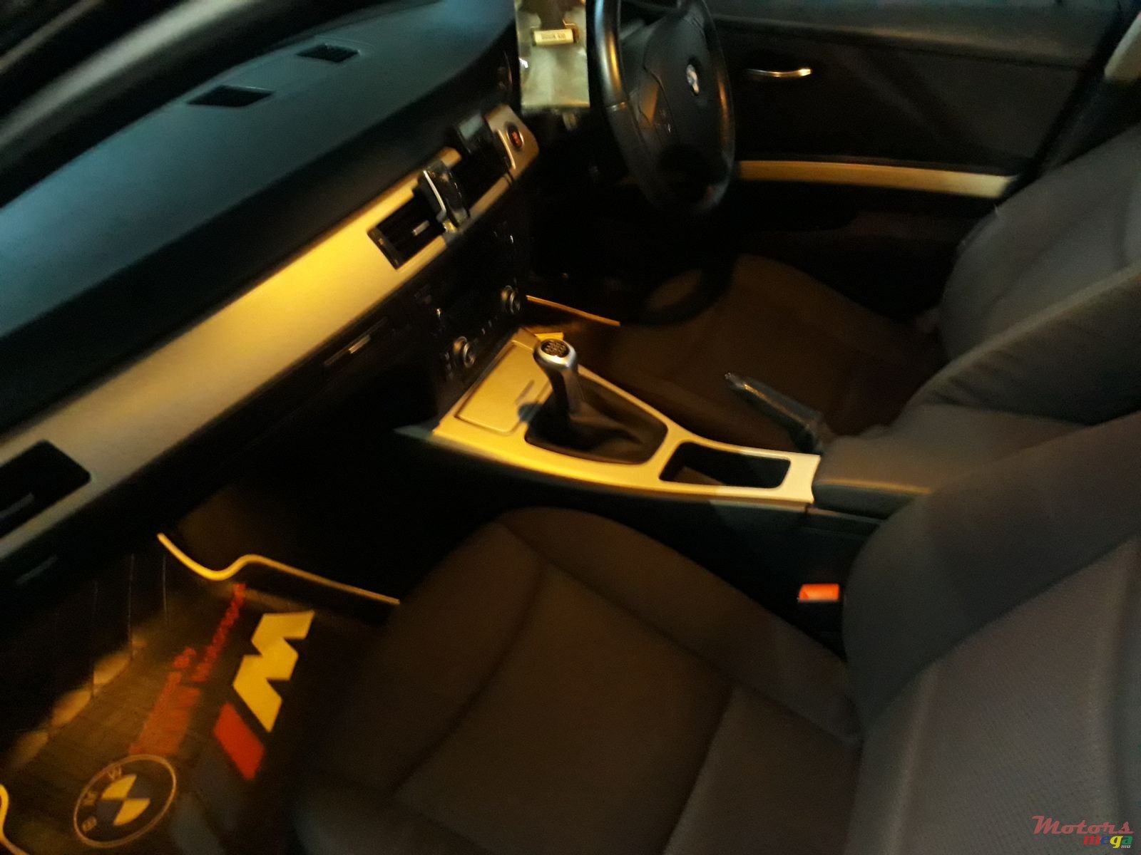 2008' BMW 3 Series Sedan photo #7