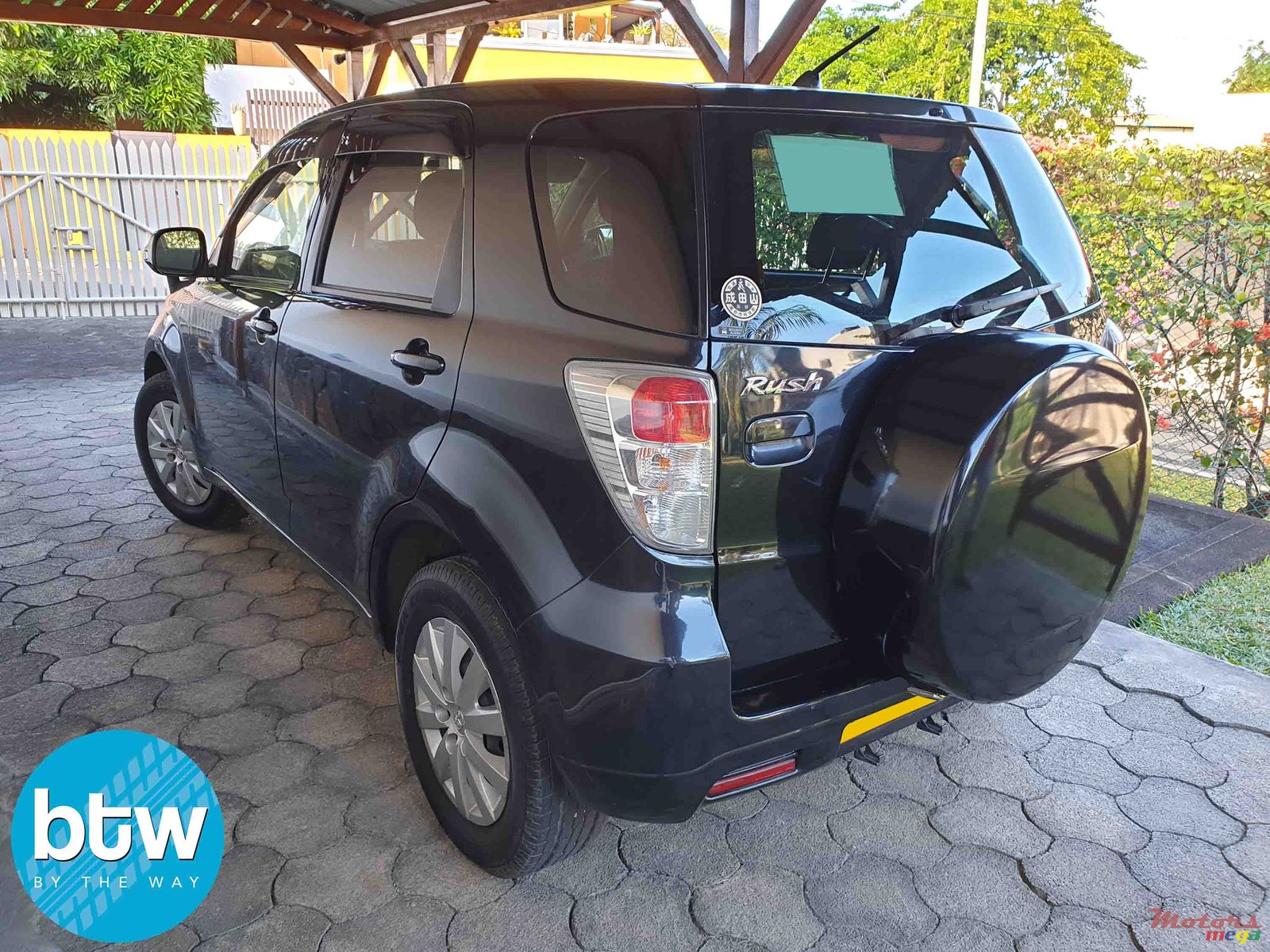 2012' Toyota Rush Automatique photo #2