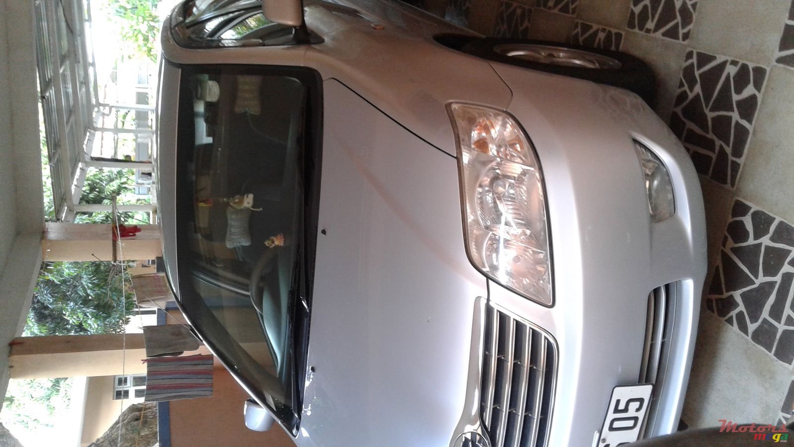 2005' Toyota Corolla photo #2