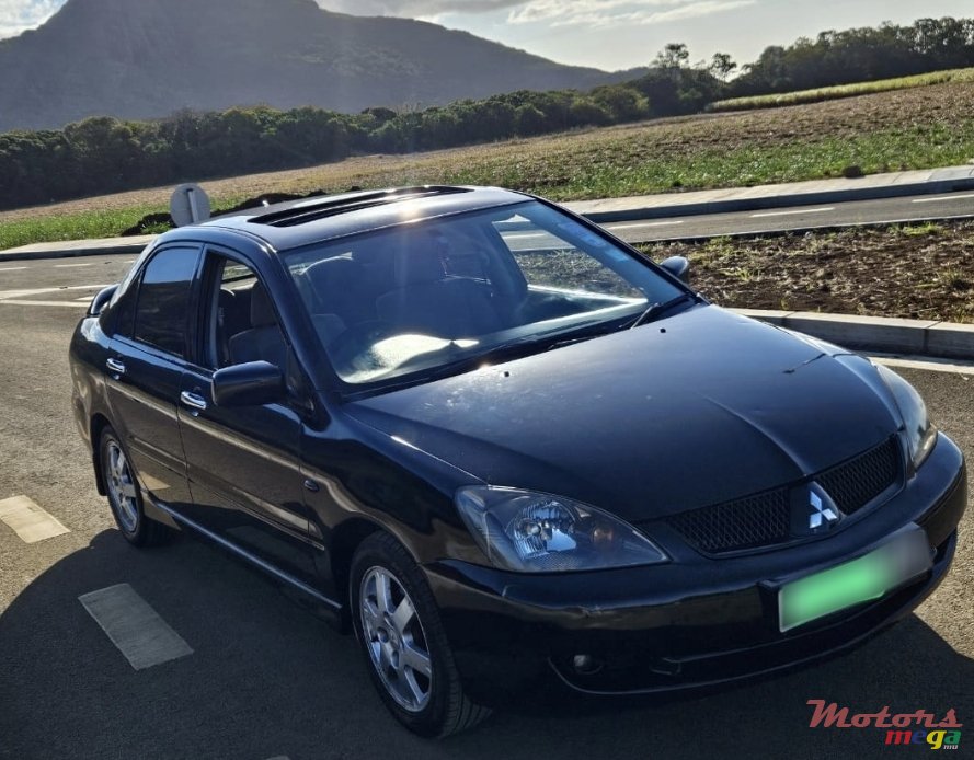 2008' Mitsubishi Lancer photo #1