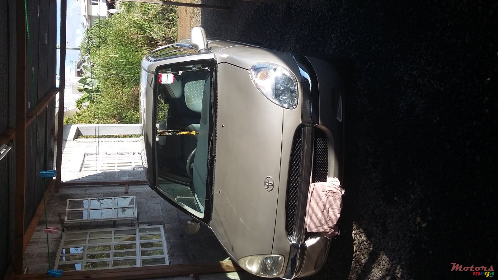 2000' Toyota photo #1