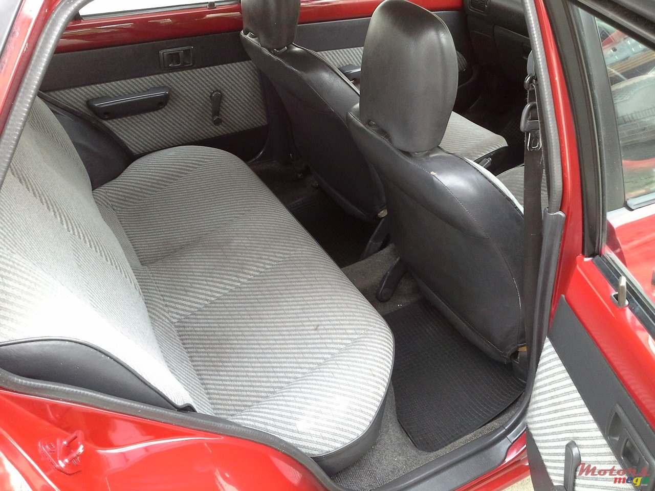 1991' Toyota Starlet photo #3