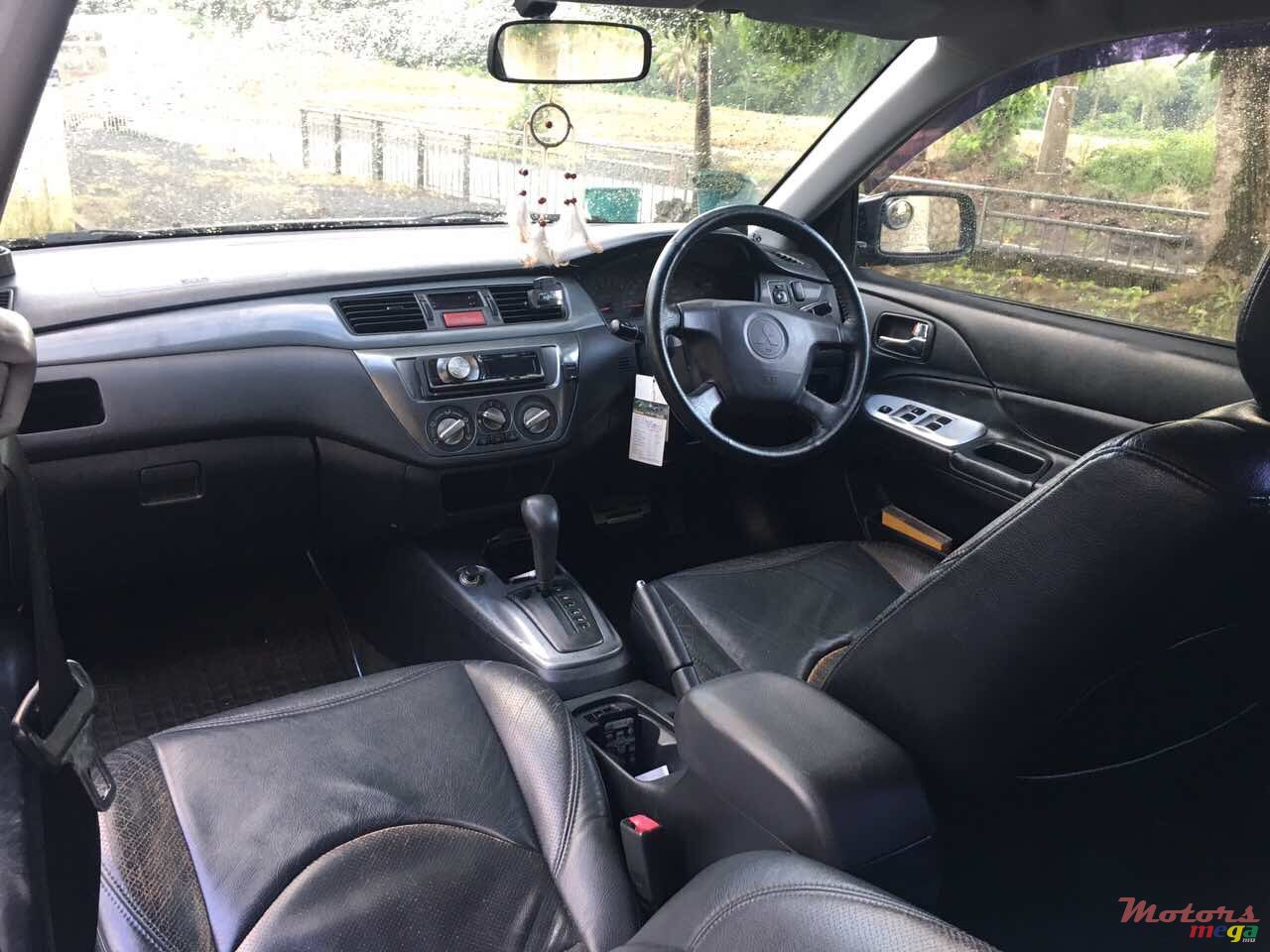 2005' Mitsubishi Lancer Glx photo #4