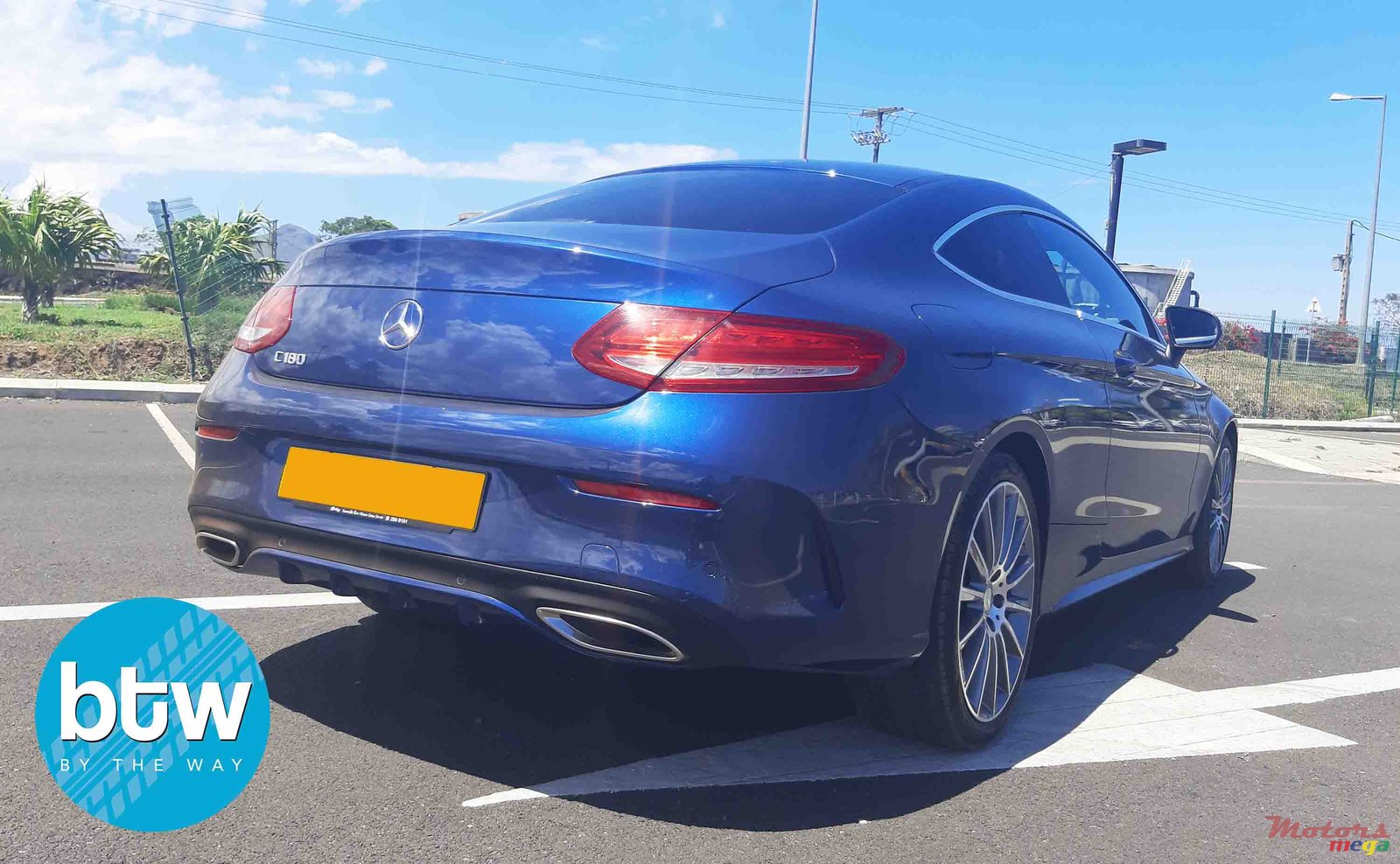 2017' Mercedes-Benz C-Class photo #3