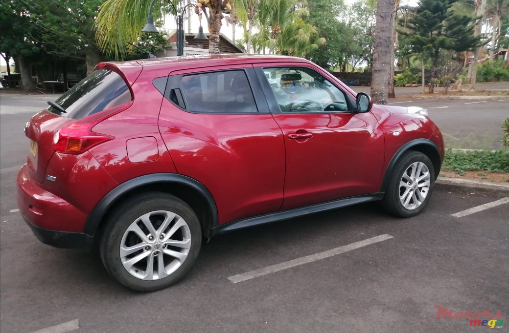 2011' Nissan Juke photo #2