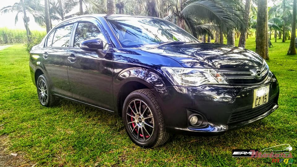 2015' Toyota Axio photo #2