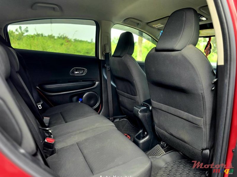 2018' Honda HR-V photo #5