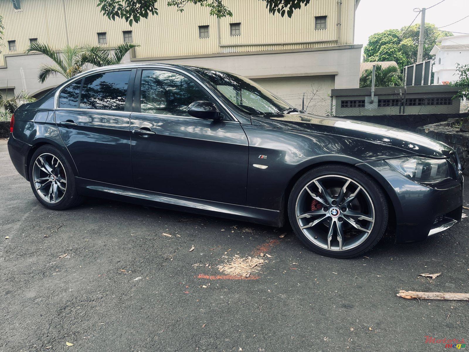 2006' BMW 325 photo #2