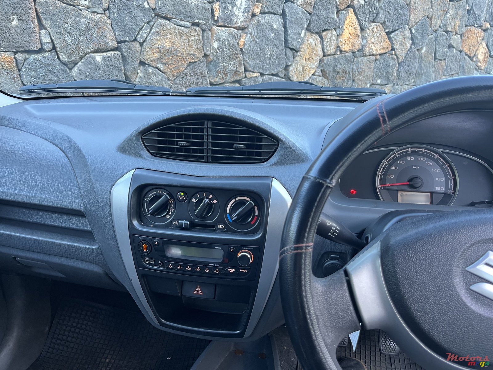 2014' Suzuki photo #7