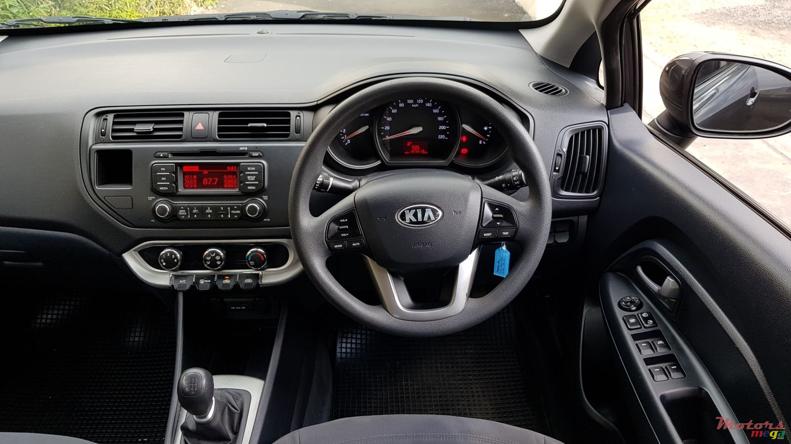 2013' Kia Rio photo #4