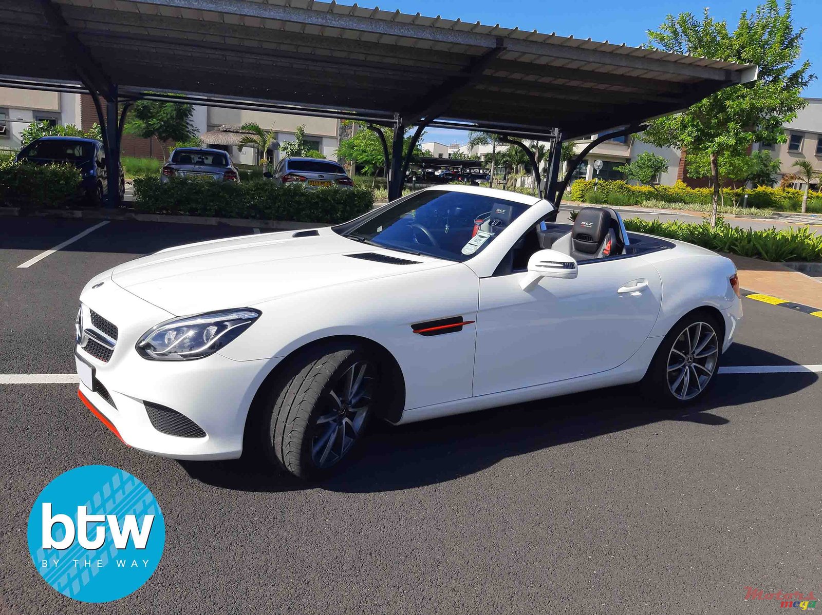 2018' Mercedes-Benz SL-Class photo #2