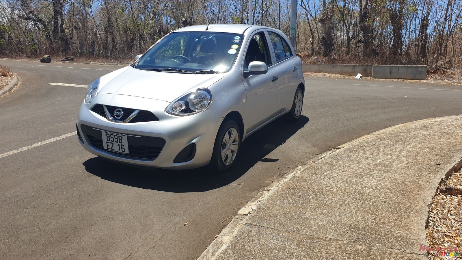 2016' Nissan March photo #1