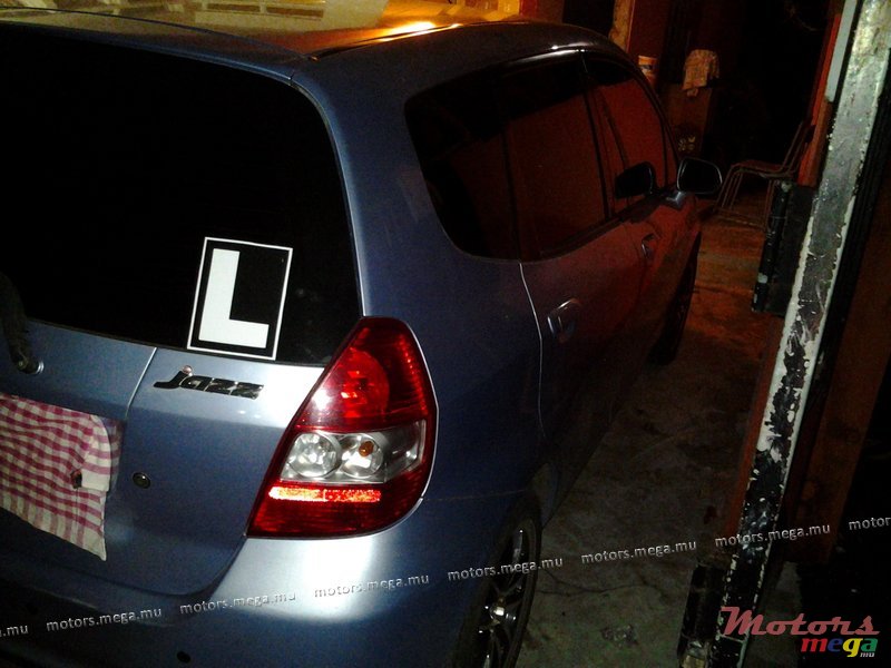 2004' Toyota photo #1