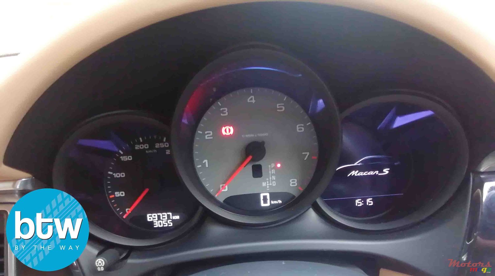 2016' Porsche Macan photo #7