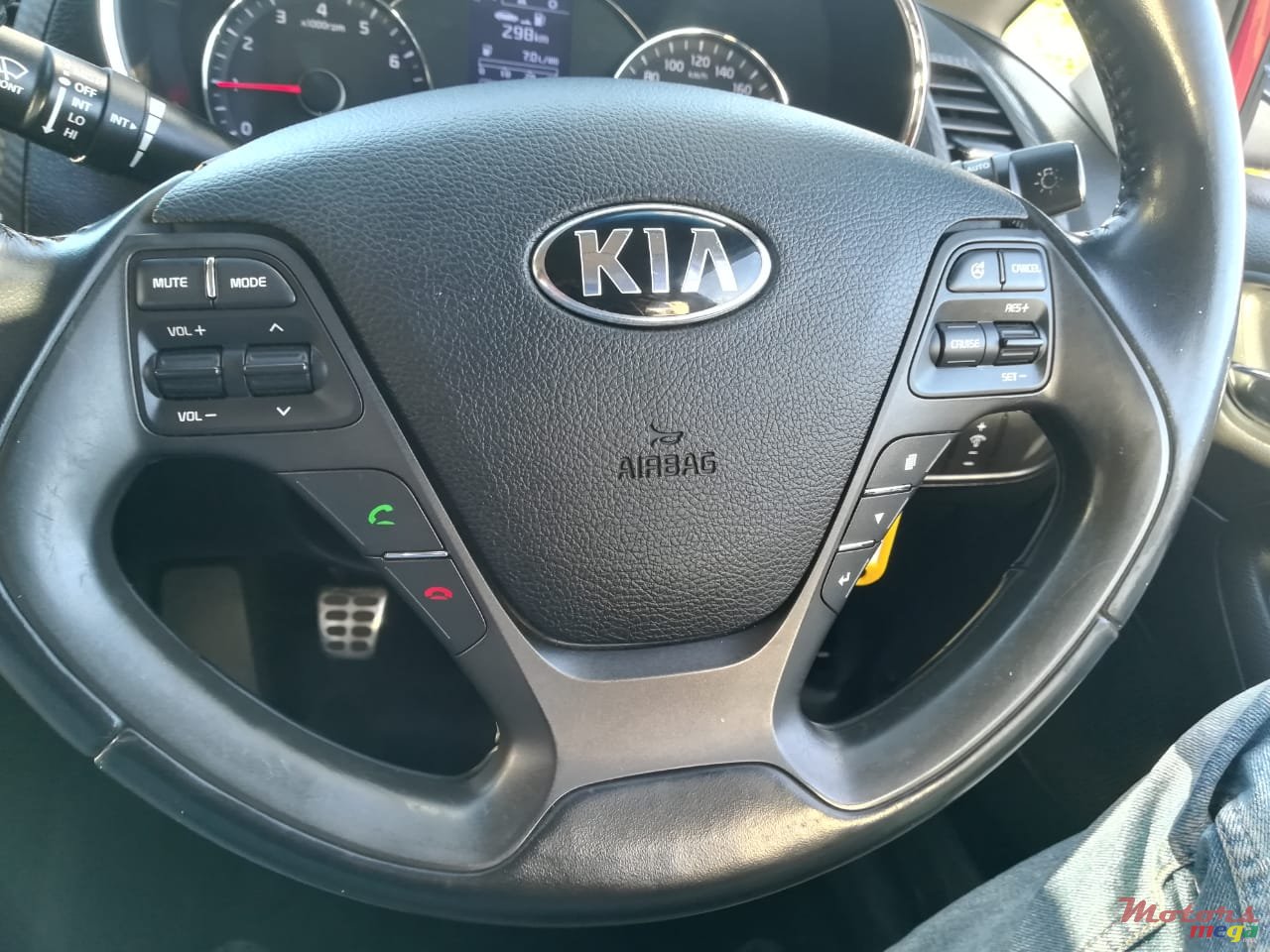 2013' Kia Cerato photo #5