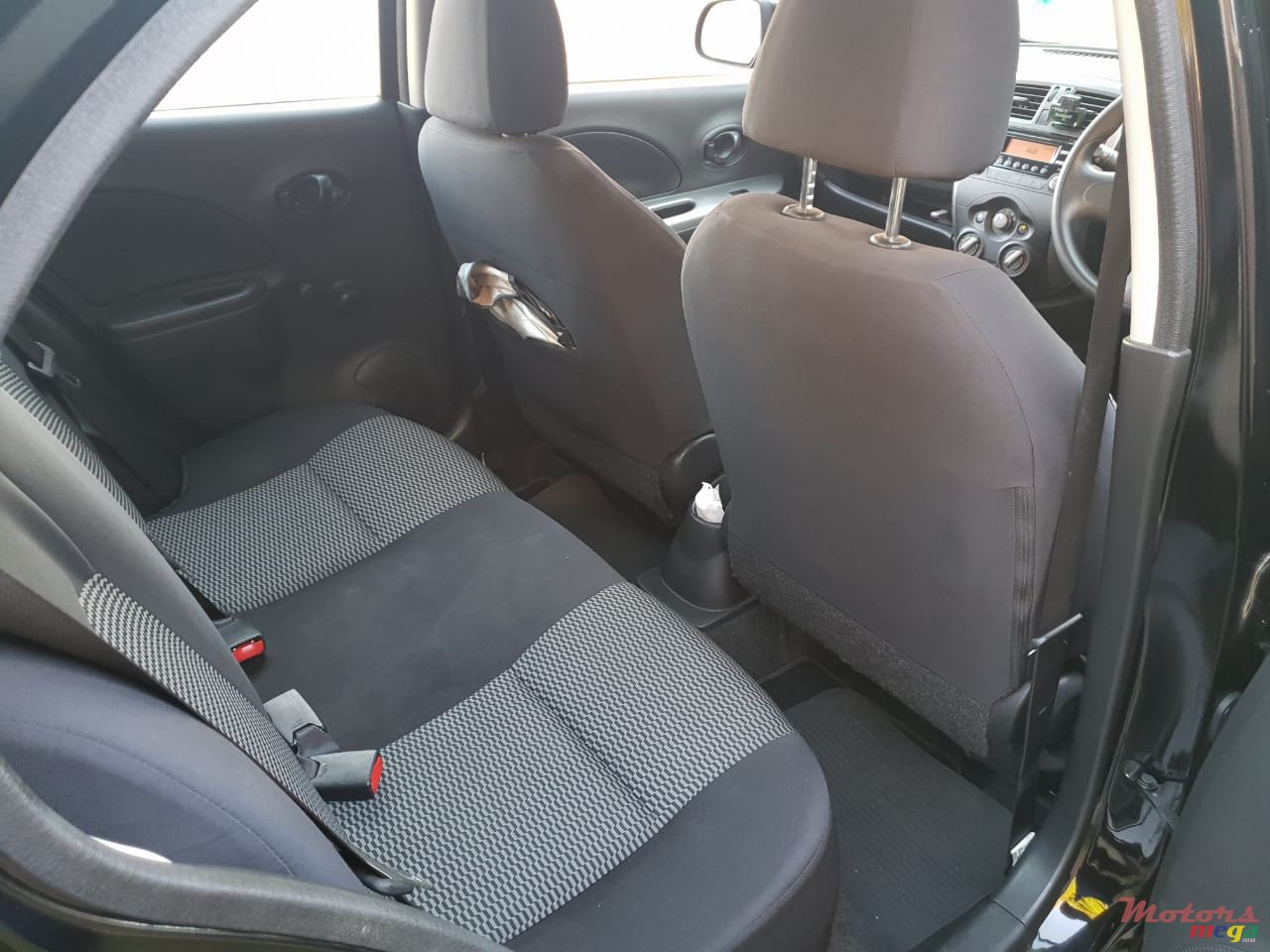 2016' Nissan Micra photo #6