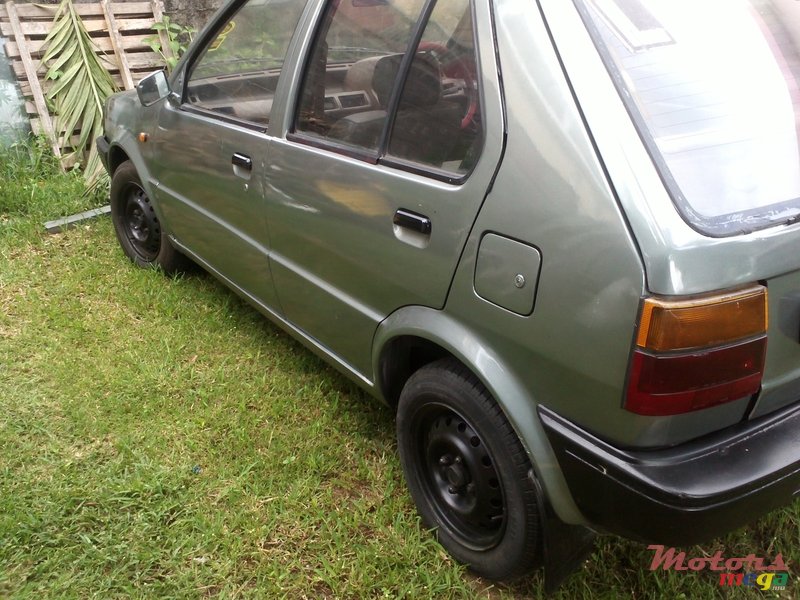 1990' Nissan Micra photo #1