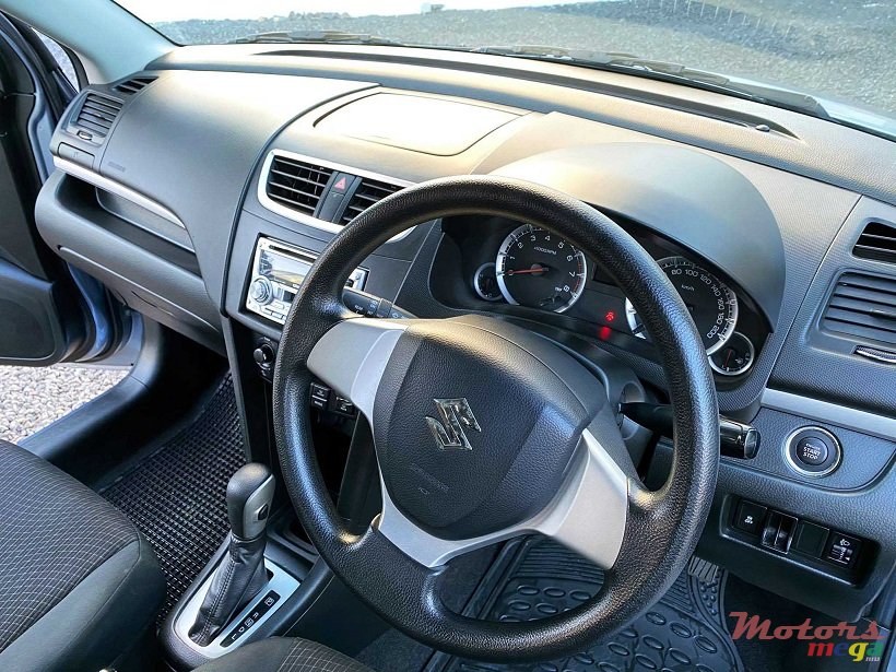 2015' Suzuki Swift Auto 1.3L JAPAN photo #3