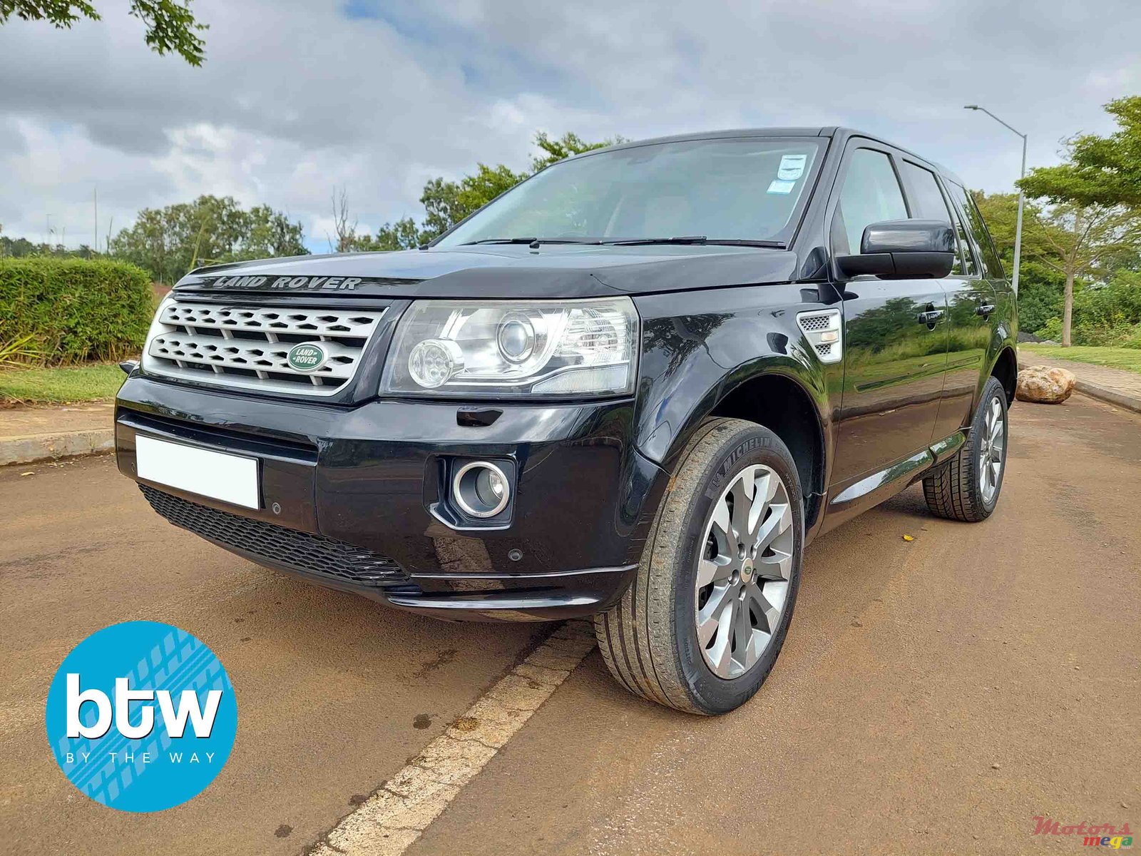 2013' Land Rover Discovery photo #2