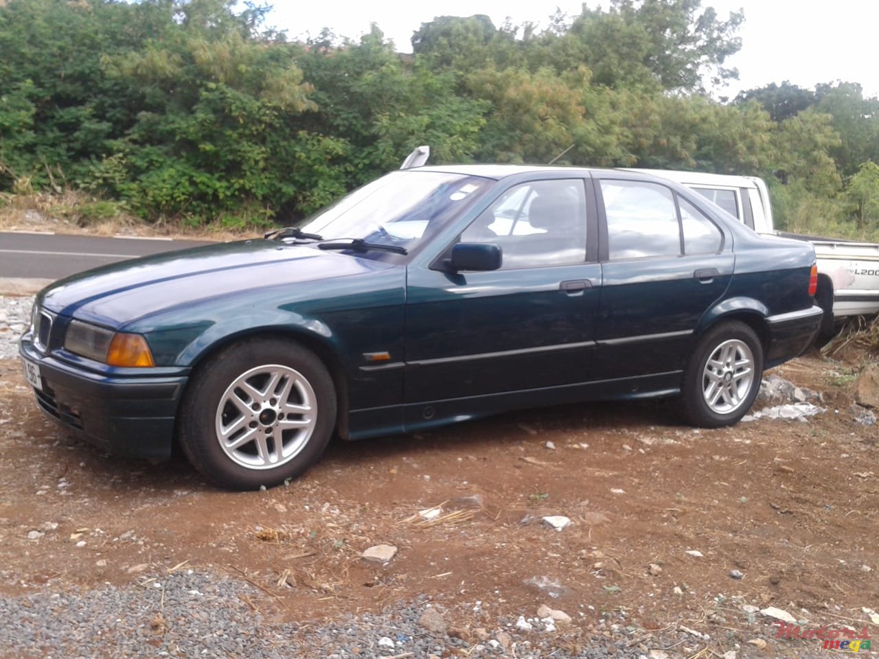 1996' BMW 3 Series Sedan photo #2