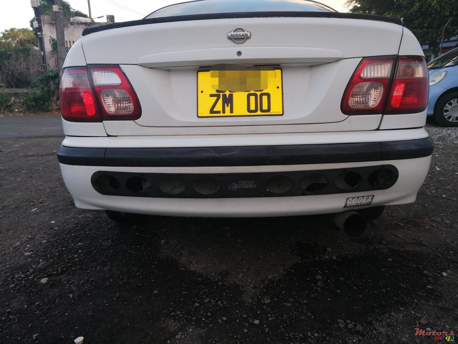 2000' Nissan Sunny Sport photo #1