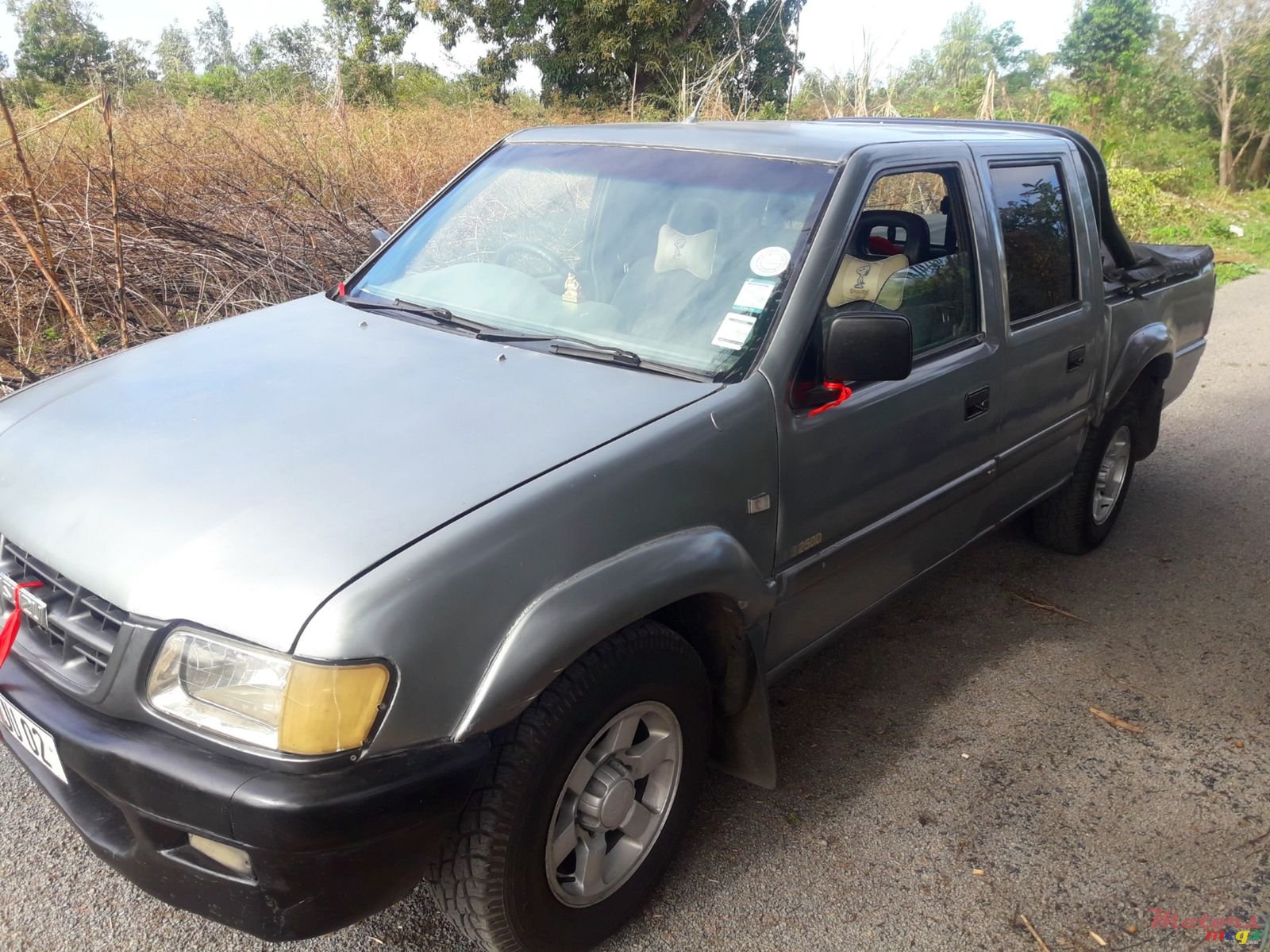 2002' Isuzu KB Series photo #2