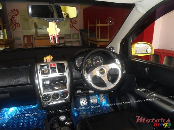 2005' Hyundai Fully Sport photo #3