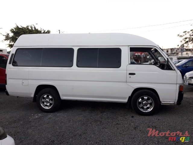 2001' Nissan Urvan Hiroof photo #5