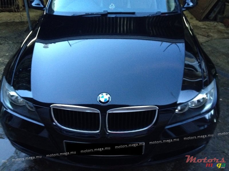 2007' BMW 3 Series 320i photo #1