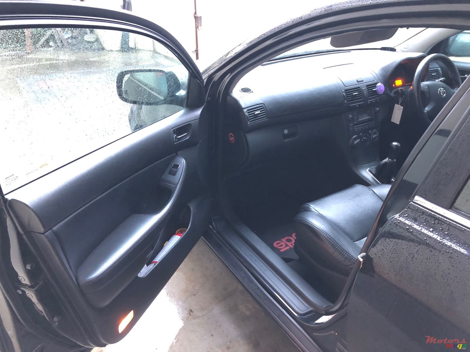 2007' Toyota Avensis photo #3