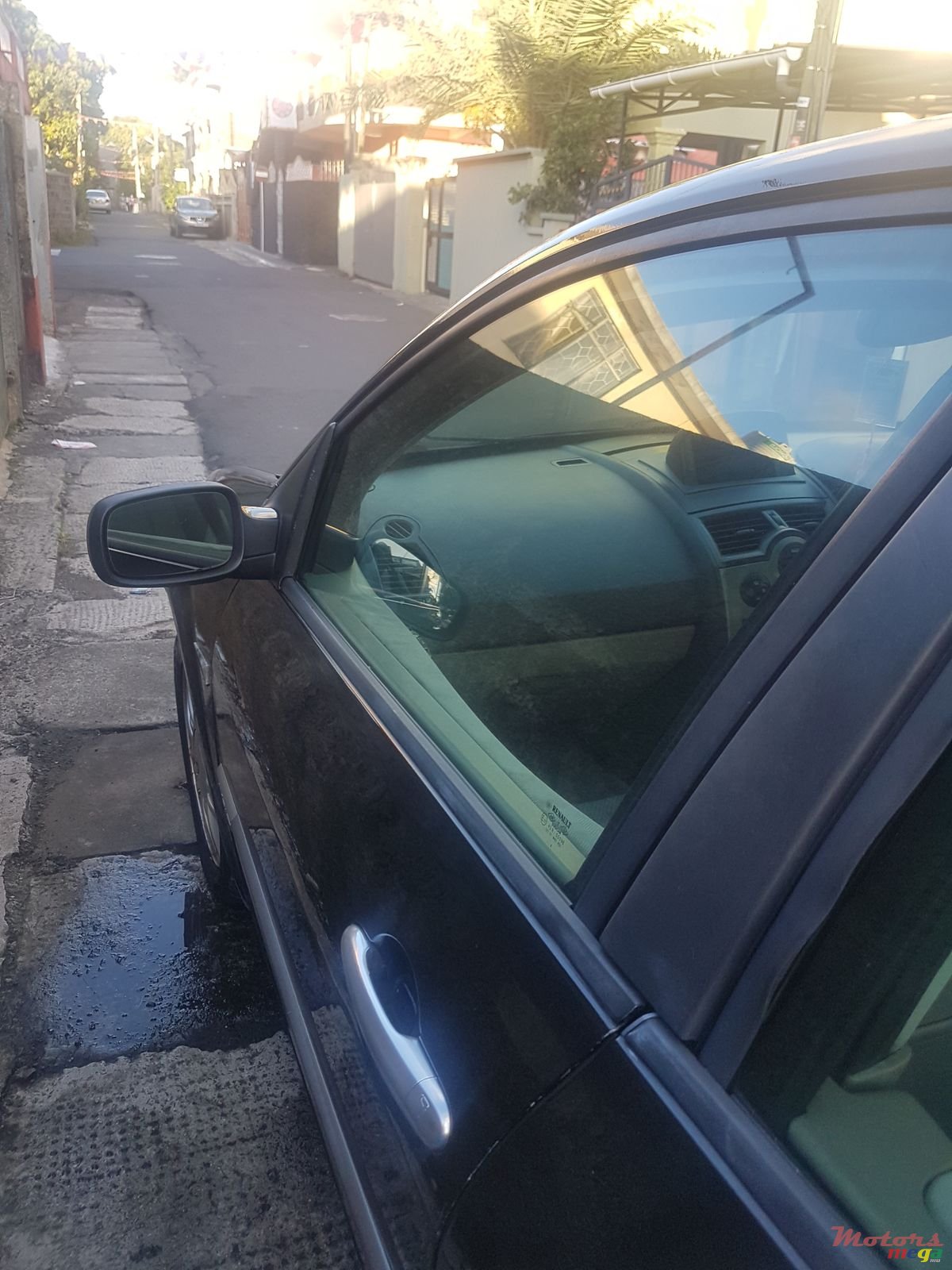 2004' Renault Megane photo #4