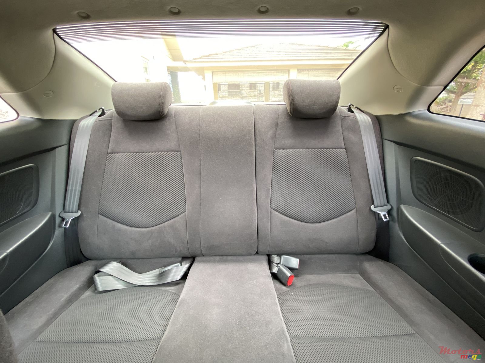 2011' Kia Cerato Koup photo #5