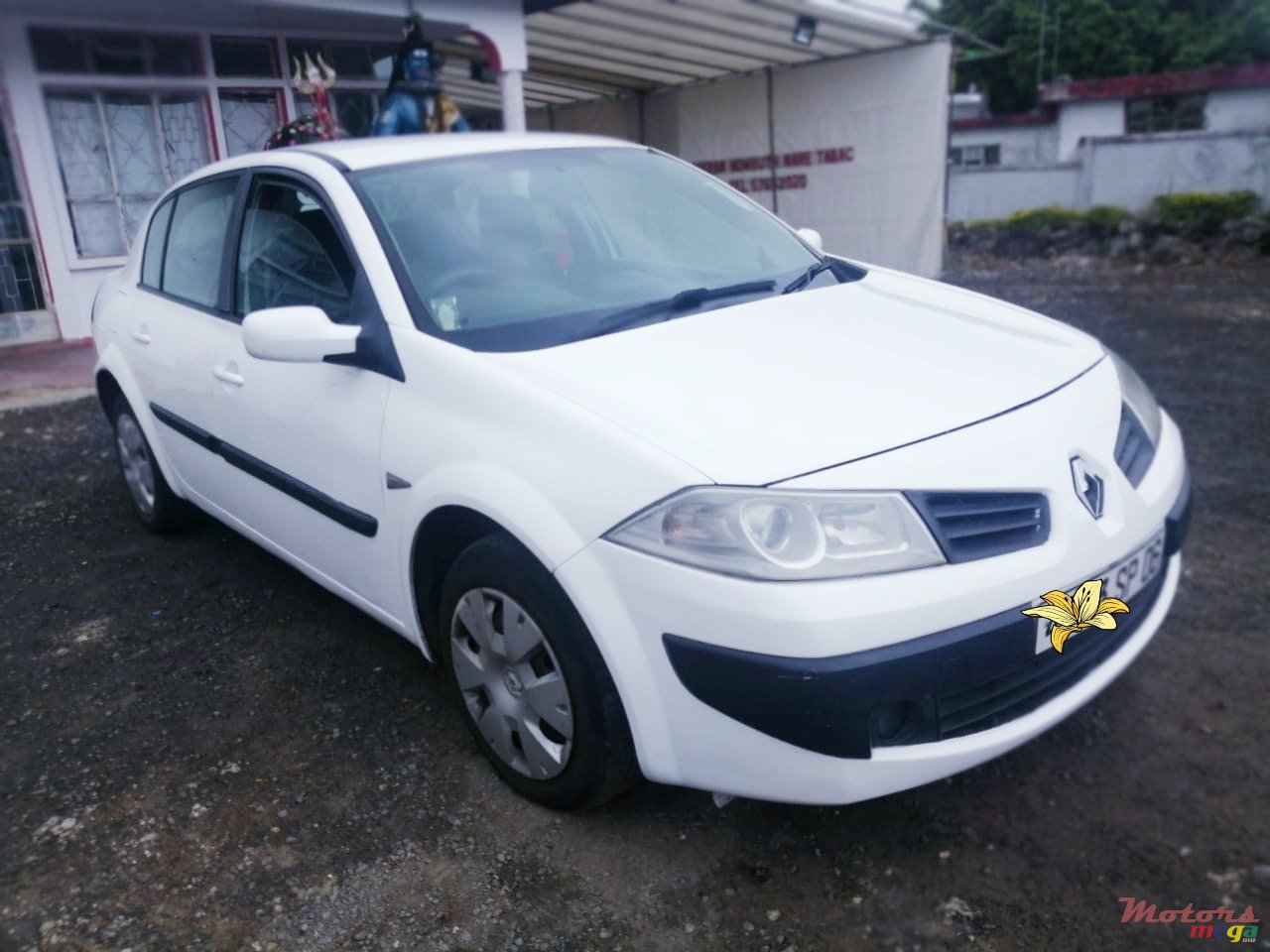2006' Renault Megane photo #2