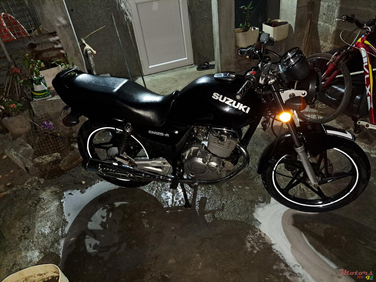 2018' Suzuki photo #4