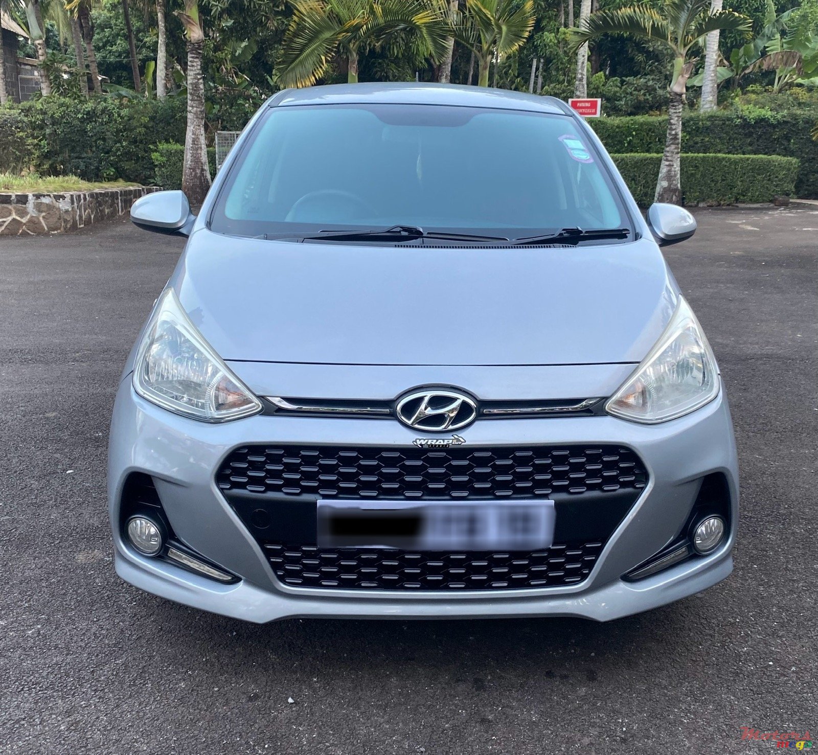 2019' Hyundai Grand i10 photo #1